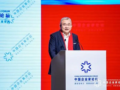 北京奔驰CEO：车企堆料竞争、违背规律